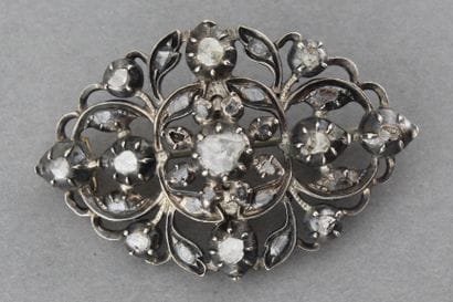 Broche Napoléon III en vermeil sertie de...