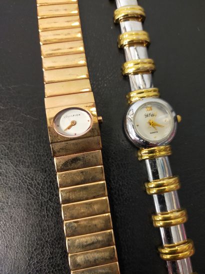 Deux montres en métal