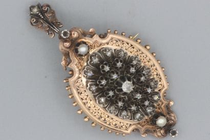 Broche Napoléon III en or jaune 18k (750e)...