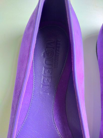 ALEXANDER MCQUEEN 
Slippers/ballerines en...