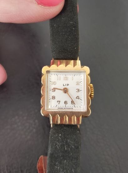 LIP
Montre bracelet de dame en or 18k (750...