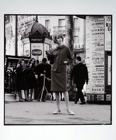 Mode Vogue Paris
 
Tirage sur papier FUJIFILM,...