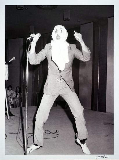 Iggy Pop Paris 1977

Tirage sur papier Fujifilm,...