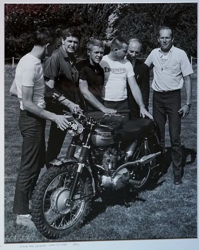 Steve McQueen chez Triumph 1964
Tirage argentique...