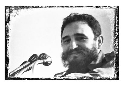 Fidel Castro
Print on silver paper, size...