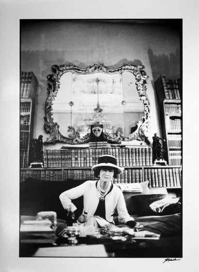 Coco Chanel Hotel ritz Rue Cambon Paris
Tirage...