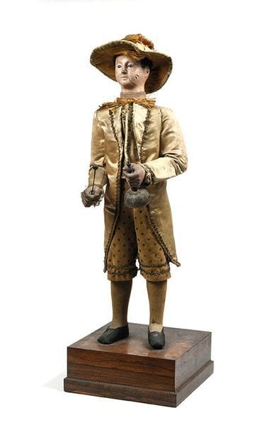 Grand personnage animé, monté sur socle avec...