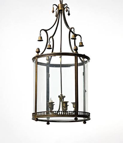 Lanterne cylindrique en bronze doré à galerie...