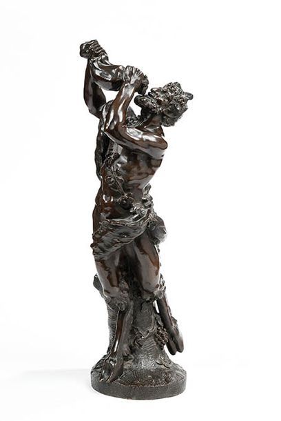Sculpture en bronze à patine brune: Faune...