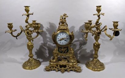 Garniture de cheminée en bronze ciselé et...