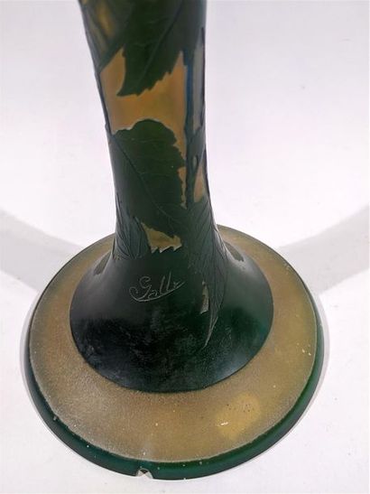 Émile GALLE (1846-1904) Important vase soliflore...