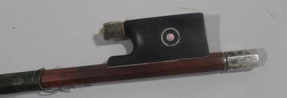 Archet de violon, la baguette en pernambouc,...