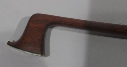 Archet de violon, la baguette en pernambouc,...