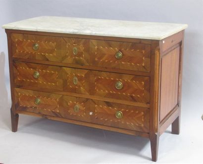 Commode en placage de palissandre, amarante...