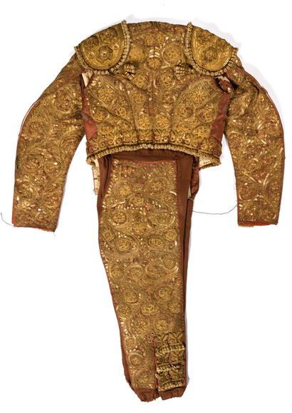[TAUROMACHIE]

Habit de lumières de torero...