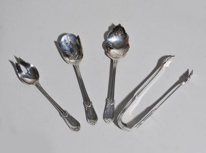 COUVERTS DE SERVICE A BONBON en argent massif...