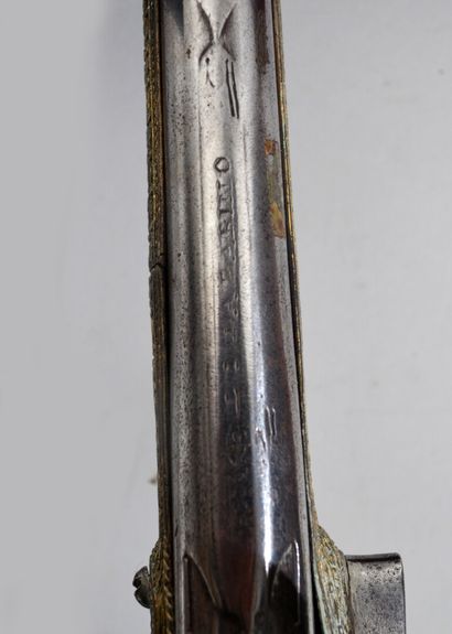 Beau pistolet à silex ottoman. 

Canon rond...