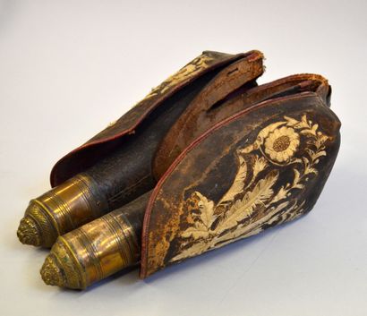 Paire d'étuis à pistolets en cuir noir à...