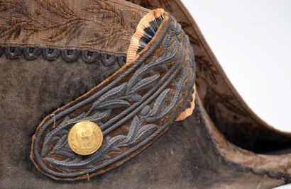 CHAPEAU BICORNE D'OFFICIER, SECOND EMPIRE.

Chapeau...