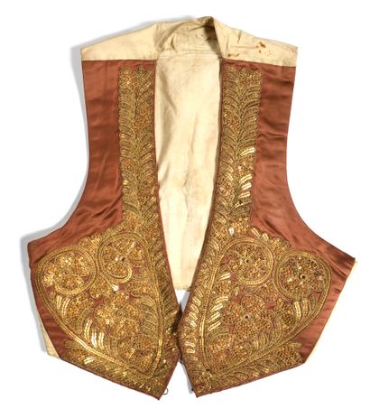 [TAUROMACHIE]

Habit de lumières de torero...