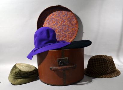 Havana coloured cob leather hat box containing...