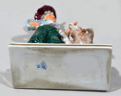 CAPODIMONTE

Enameled porcelain subject representing...