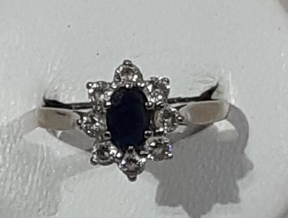 MARQUISE RING in white gold (750/1000th)...