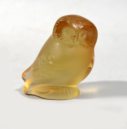 LALIQUE France

Owl in partially frosted...