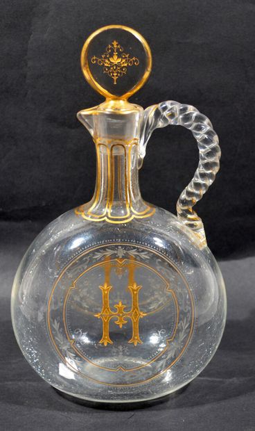 In the taste of BACCARAT

Coffee pot with...