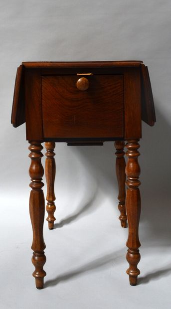LITTLE oak TABLE with flaps opening with...