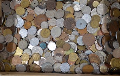LOT OF foreign disassembled parts (appro...