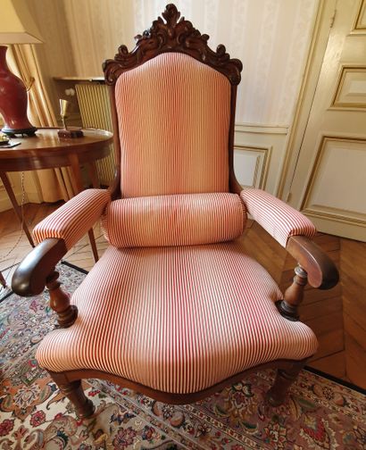 BIEDERMEIER

Mahogany and mahogany veneer...