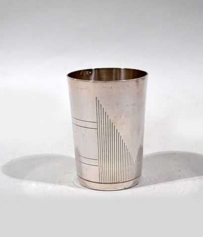 Solid silver straight TIMBALE with chased...
