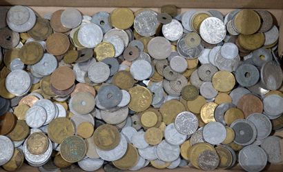 LOT OF FRENCH DISASSEMBLED PARTS (approx.2,8...