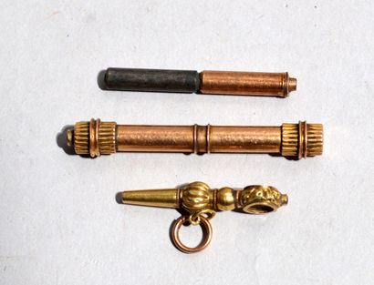Meeting of three watch keys in 18 K yellow...