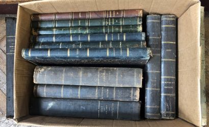 Set of periodicals in a box including Le...