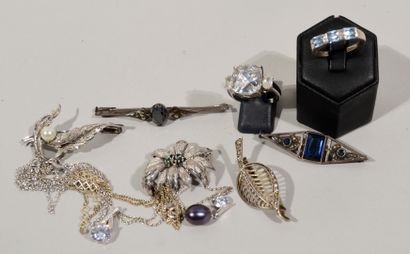 Lot of silver jewelry including a ring set...