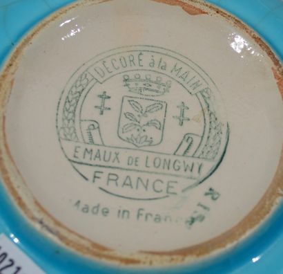 LONGWY

Polychrome enamel ashtray decorated...