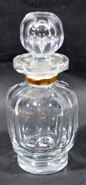 BACCARAT

Perfume bottle for 