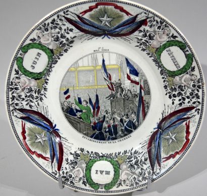 CREIL et MONTEREAU

DIX ASSIETTES en céramique...
