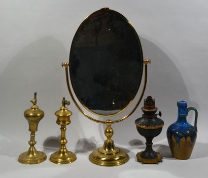 Lot comprenant : 

- Vase FOURNIER DEMARS,...