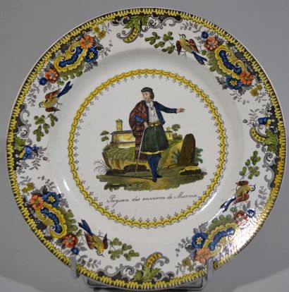 CREIL ET MONTEREAU

Ensemble d'assiettes...
