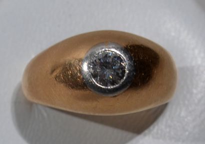 BAGUE JONC en or rose 18K (750/1000e) sertie...