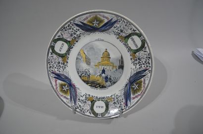 CREIL et MONTEREAU

DIX ASSIETTES en céramique...