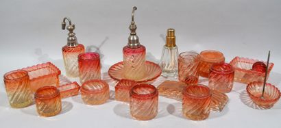 BACCARAT

Ensemble de verrerie de garnitures...