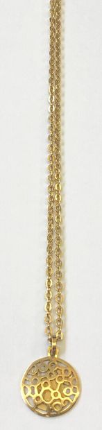 PENDENTIF rond en or jaune 18K (750/1000e)...