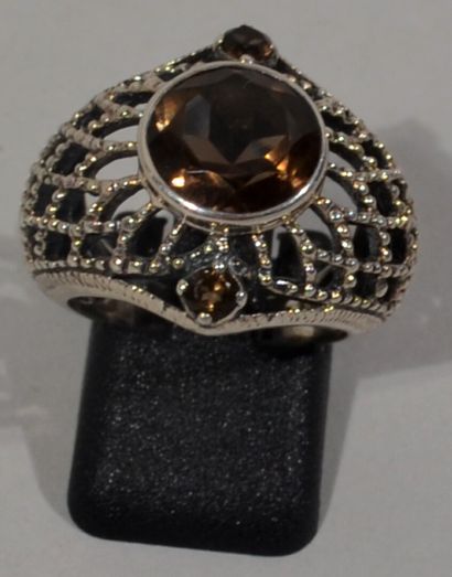 BAGUE dôme ajouré en argent 925/1000e sertie...