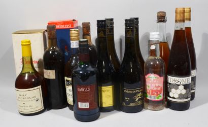 15 bouteilles d'alcools divers dont Bénédictine,...