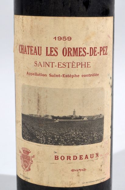 Une bouteille de CHATEAU LES ORMES DE PEZ...