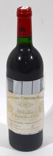 1 bouteille de CHATEAU CHEVAL BLANC 1982...